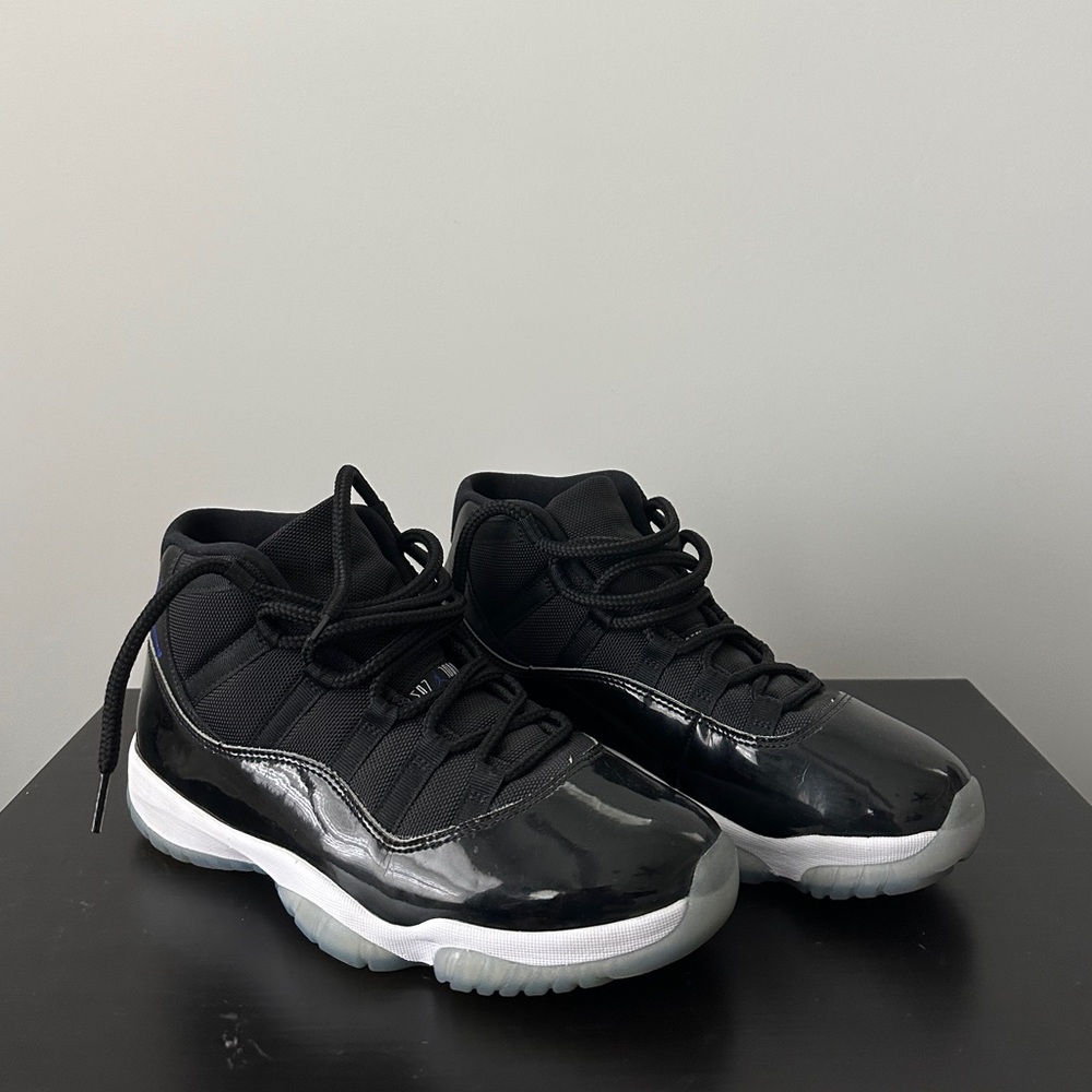 Air Jordan 11 Spacejam